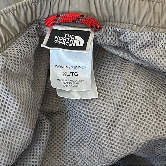 The North Face Tan Beige Flat Front Mesh Lined Nylon Hiking Activewear Shorts - Picture 13 of 13